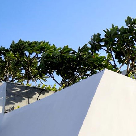 簡約辦公桌椅設(shè)計(jì)：提升工作效率與職場舒適度的重要元素